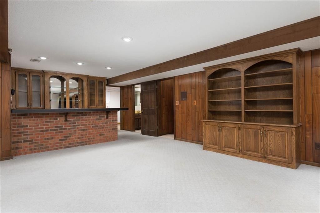 3330 S Norwood Avenue — photo 32