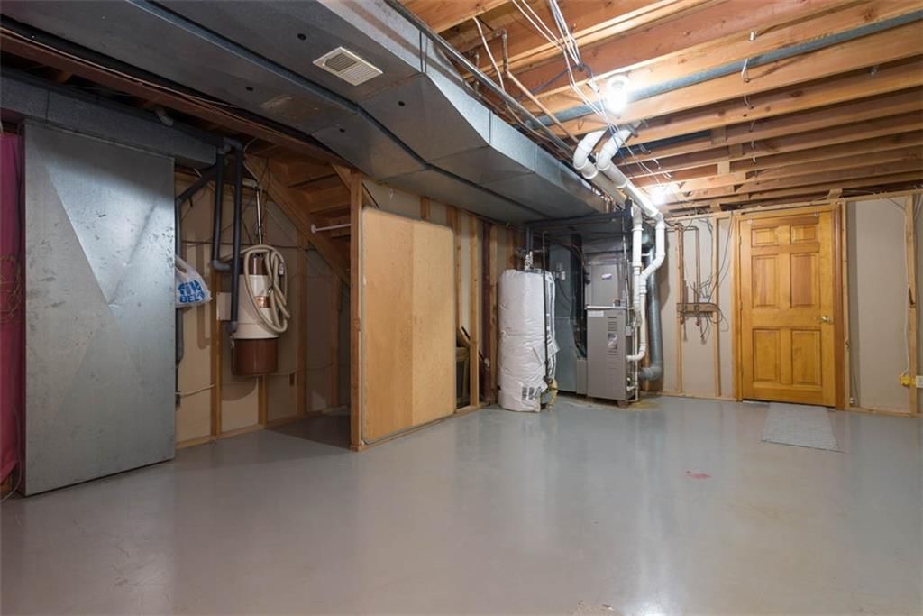 3330 S Norwood Avenue — photo 46