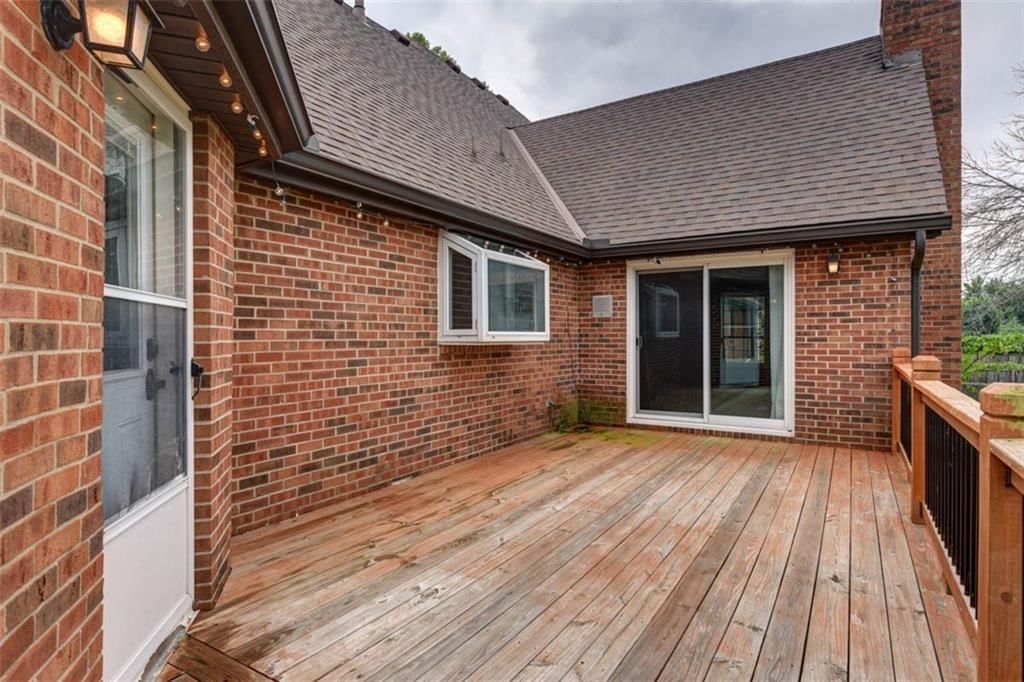 3330 S Norwood Avenue — photo 50