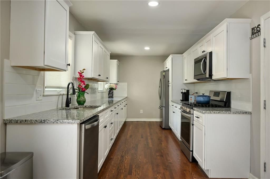 4400 Grandview Road — photo 13