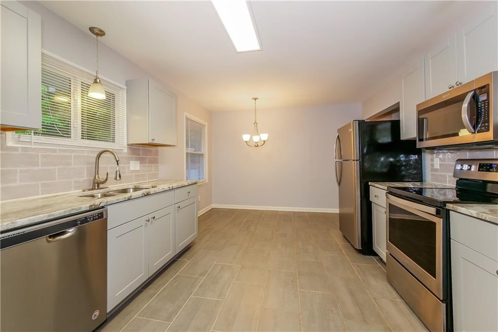 3702 E 106th Terrace — photo 6