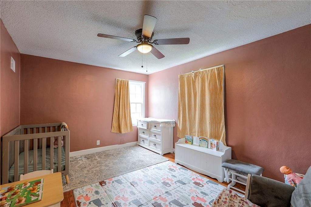 7700 Holmes Road — photo 10