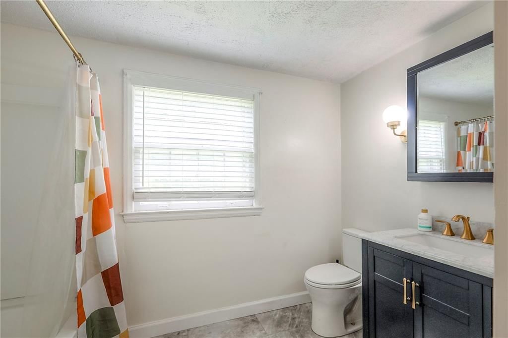 7700 Holmes Road — photo 12