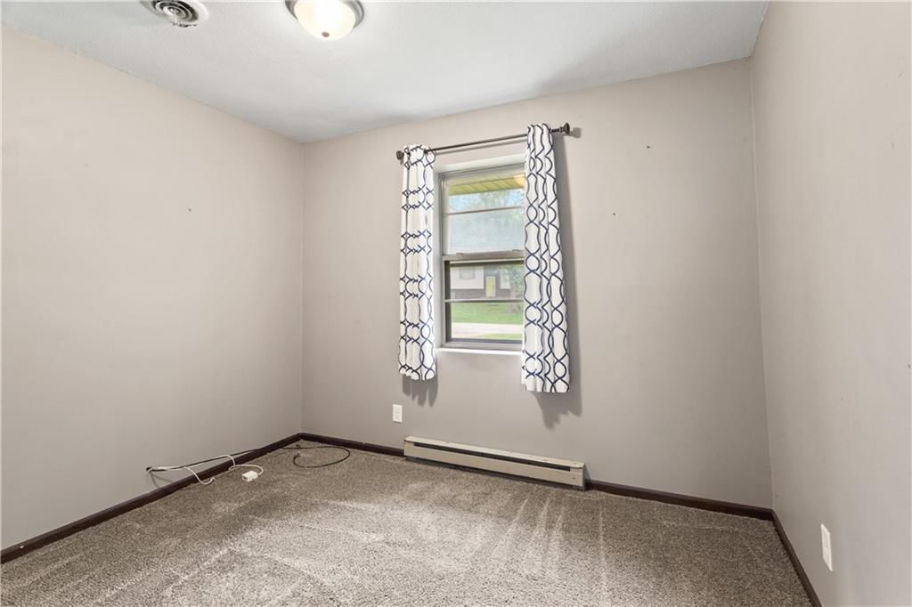 721 Jackson Avenue — photo 17