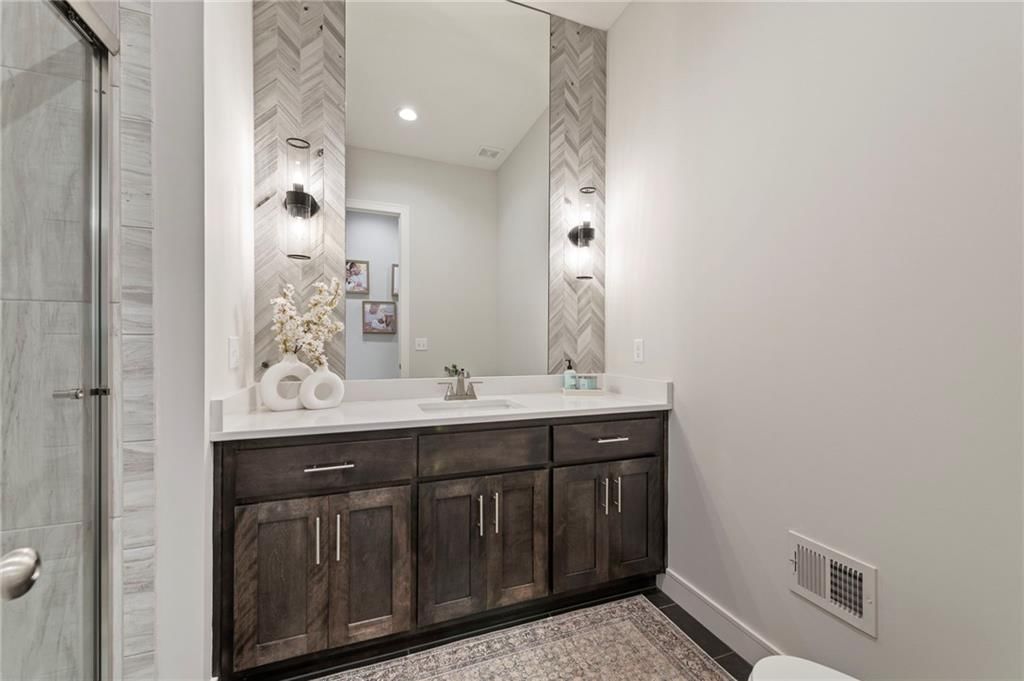 11807 S Kenton Street — photo 31