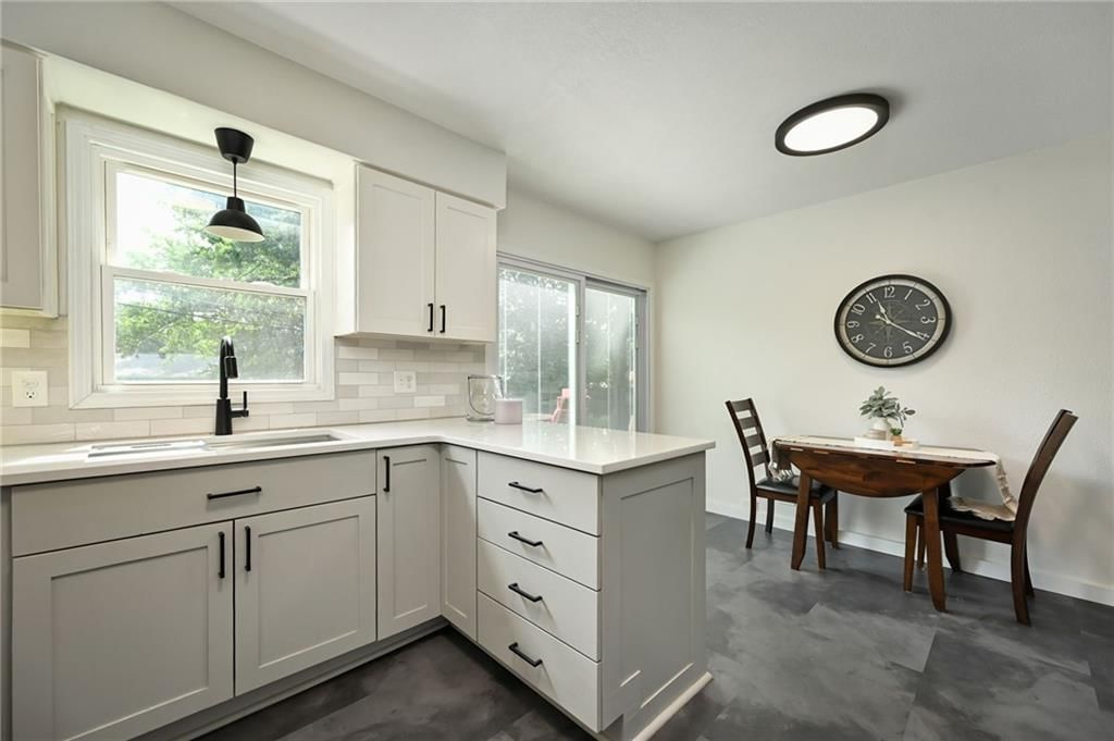 6217 Glenwood Street — photo 11