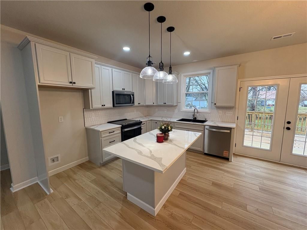 410 E Main Street — photo 12