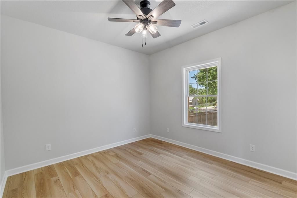 410 E Main Street — photo 25