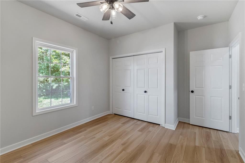 410 E Main Street — photo 26