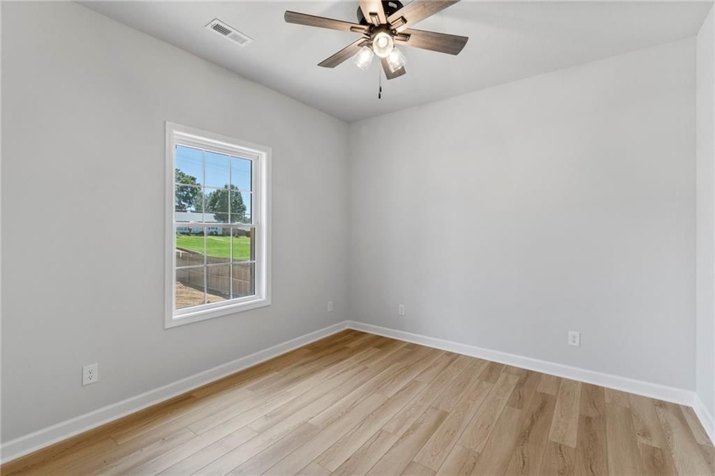 410 E Main Street — photo 28