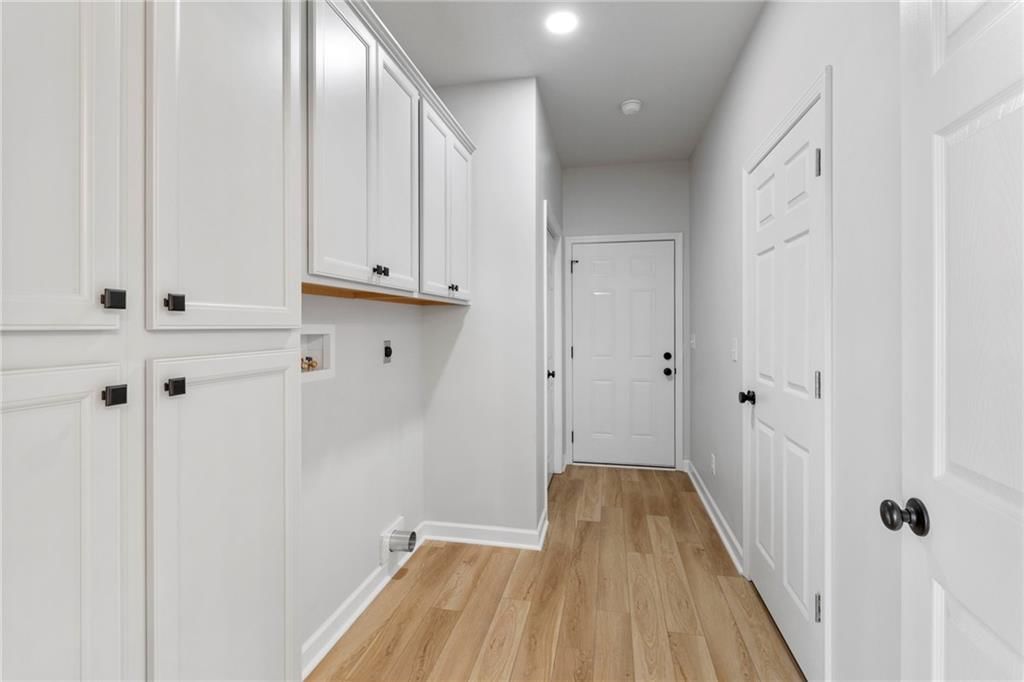 410 E Main Street — photo 30