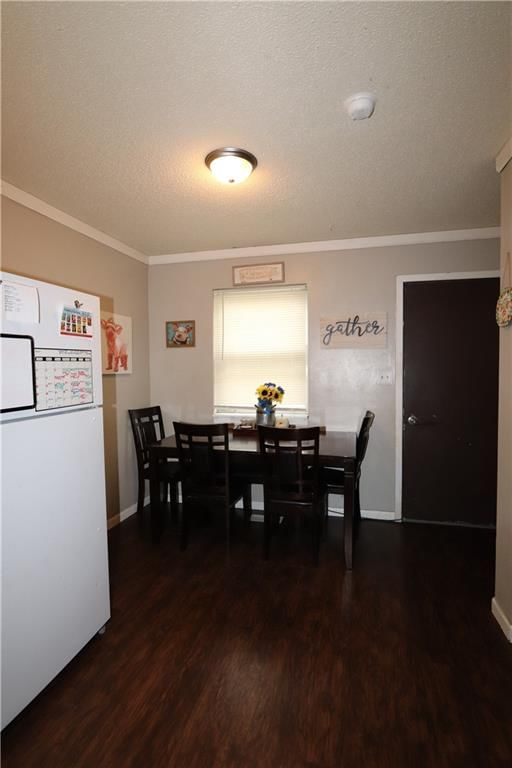 Photo 10 of 17 - 1429 S 6th Street