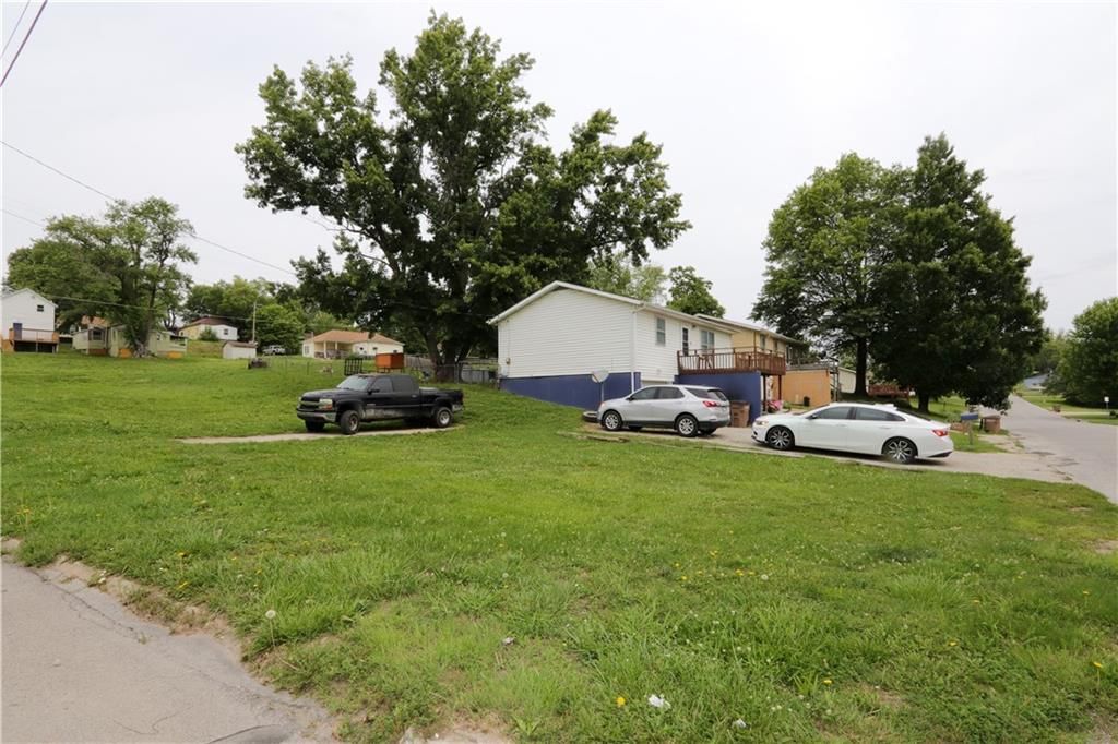 Photo 17 of 17 - 1429 S 6th Street