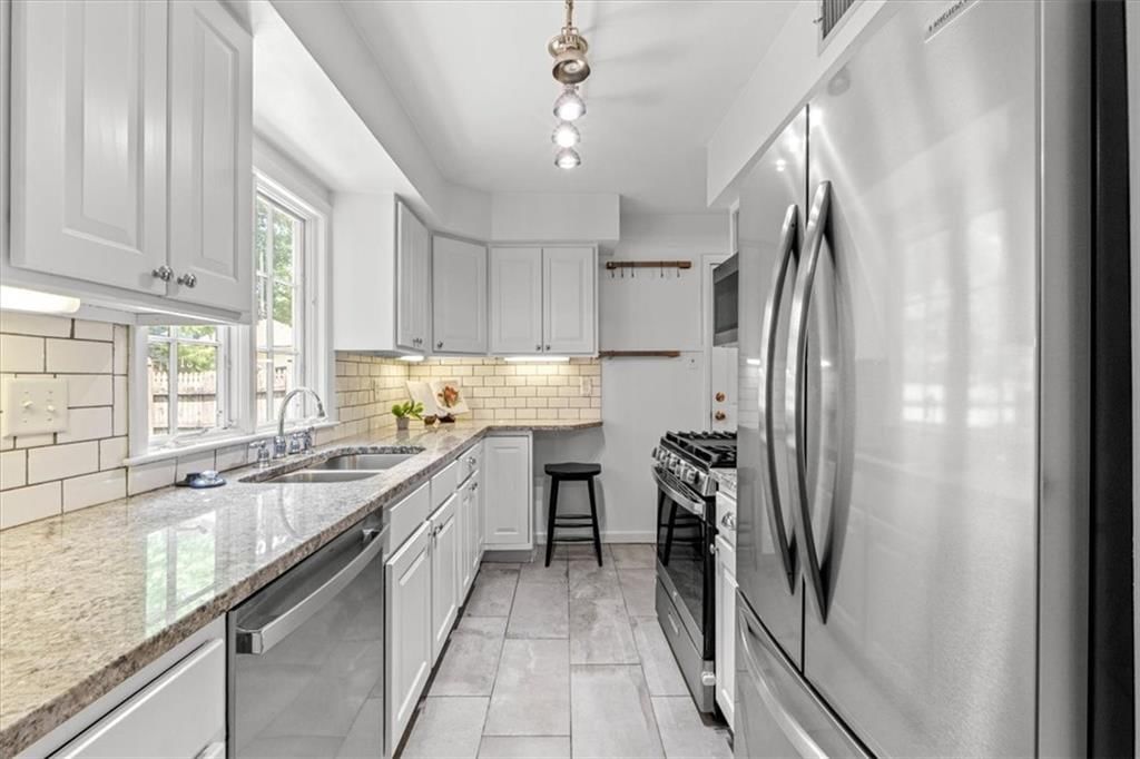 7420 Mercier Street — photo 12