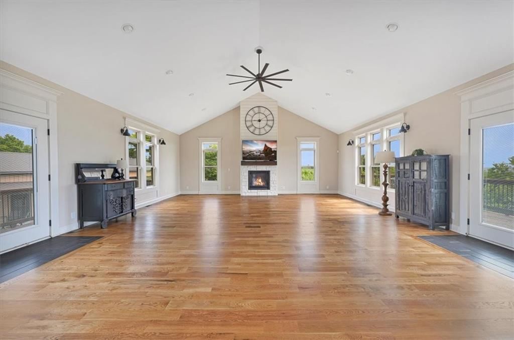 1217 S Desoto Road — photo 10