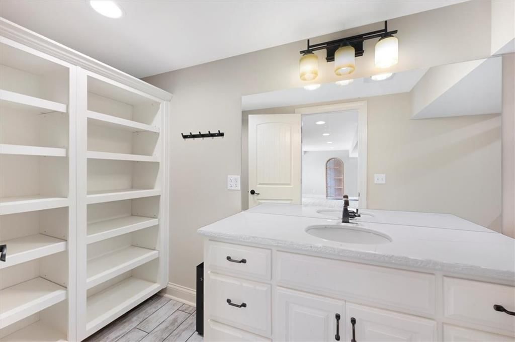 1217 S Desoto Road — photo 33