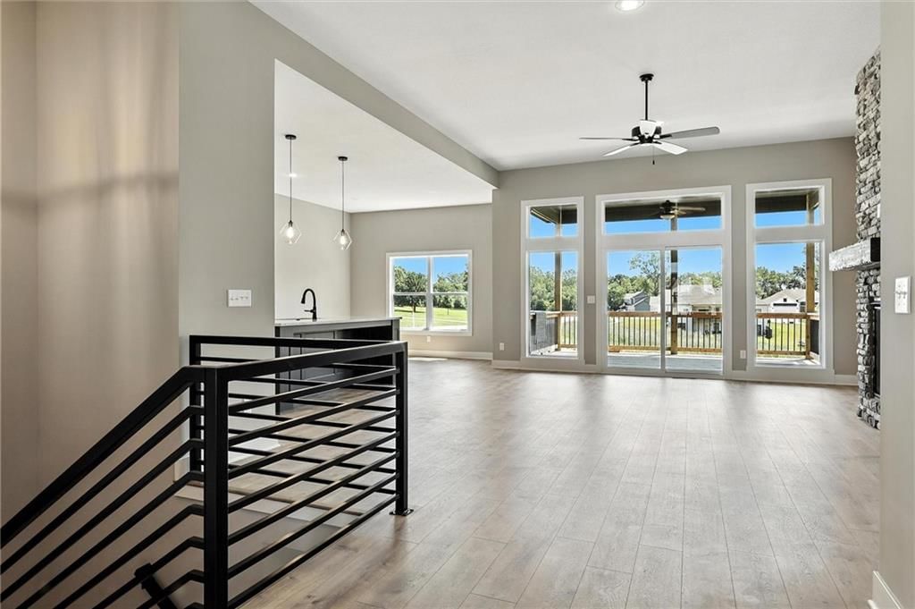 2101 Crooked Creek Drive — photo 10