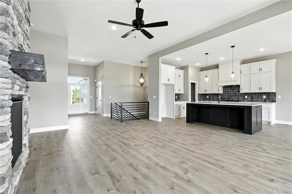 2101 Crooked Creek Drive — photo 18