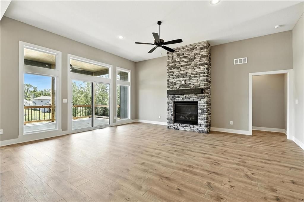 2101 Crooked Creek Drive — photo 19