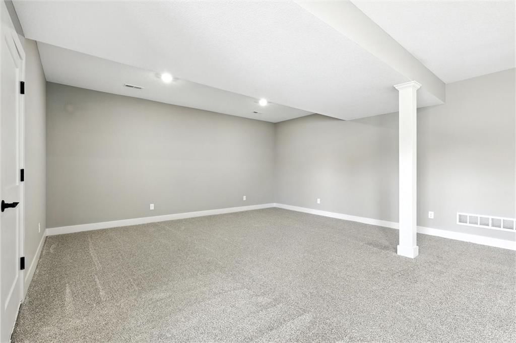 2101 Crooked Creek Drive — photo 35