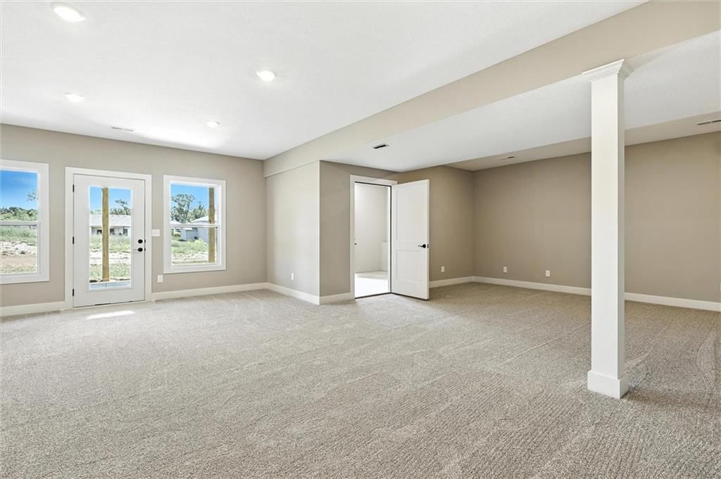 2101 Crooked Creek Drive — photo 37