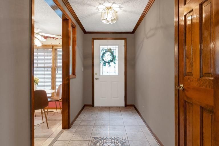 8112 Lichtenauer Drive — photo 4