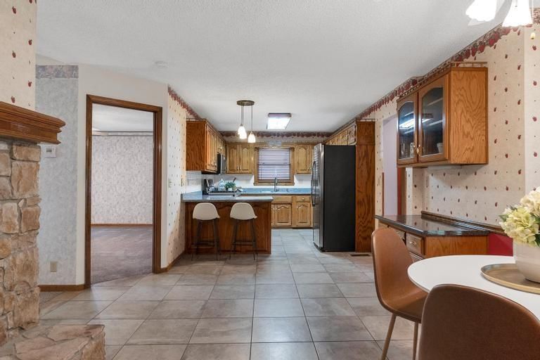 8112 Lichtenauer Drive — photo 16