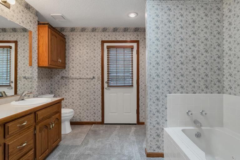 8112 Lichtenauer Drive — photo 19