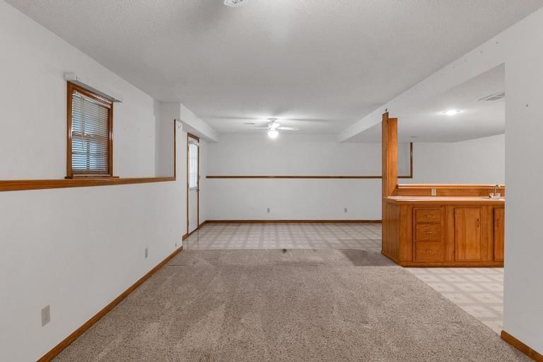 8112 Lichtenauer Drive — photo 27