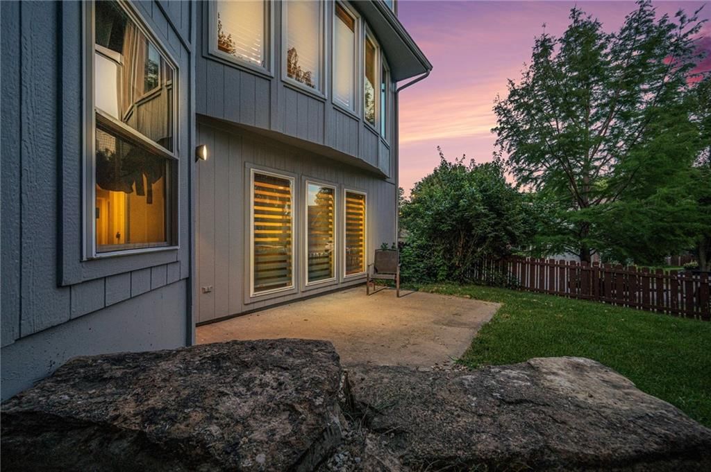 Photo 50 of 61 - 9212 N Manning Avenue