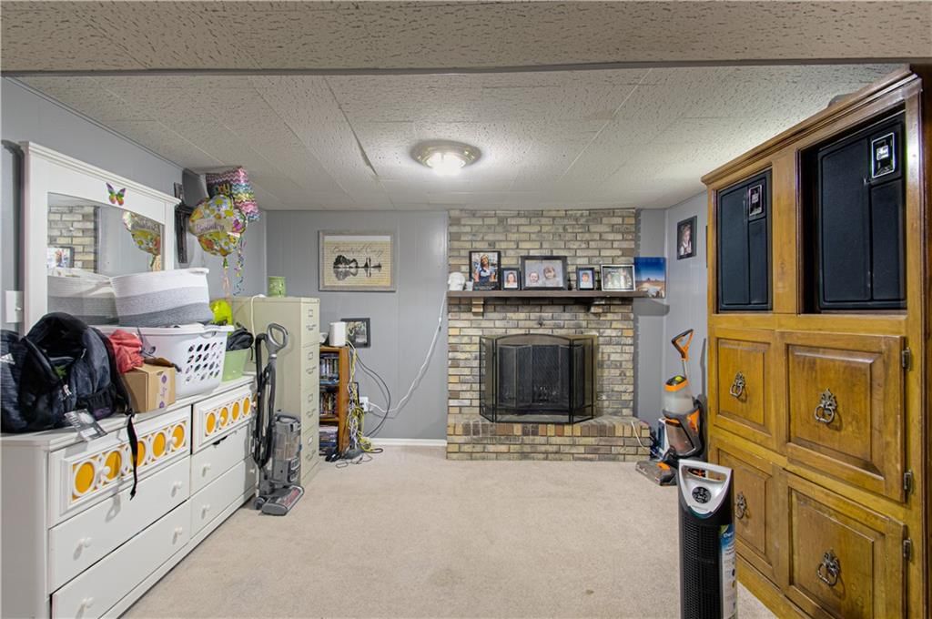 1907 N Plymouth Court — photo 15