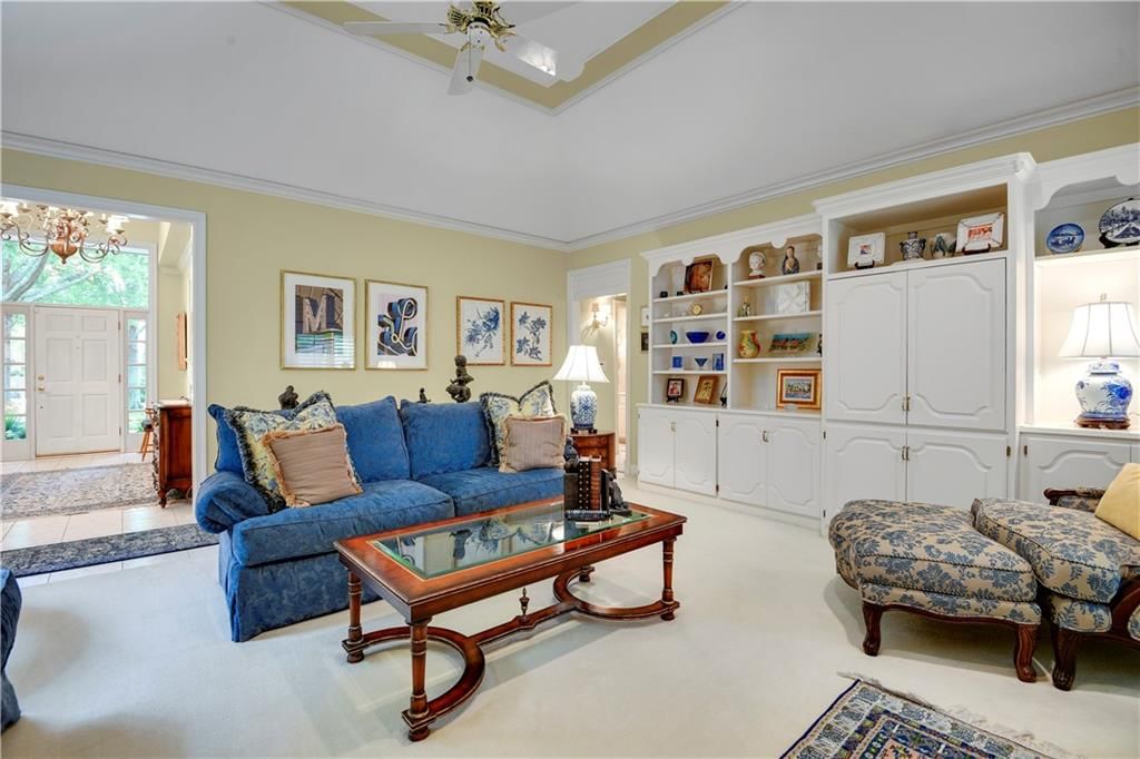 Photo 13 of 46 - 2317 W 126th Street
