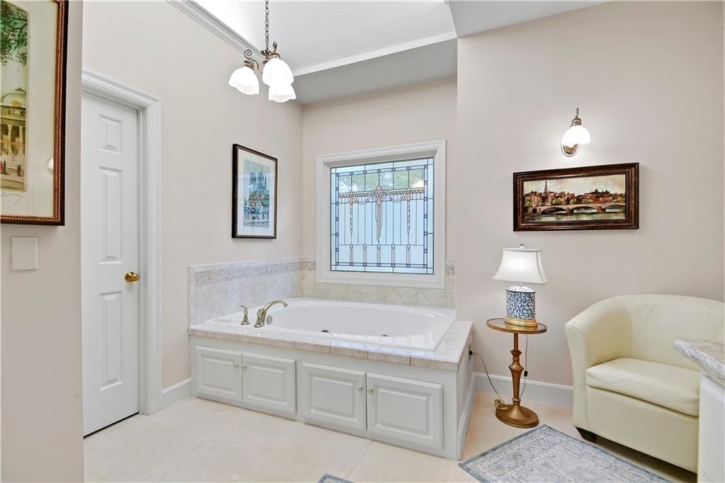 Photo 19 of 46 - 2317 W 126th Street