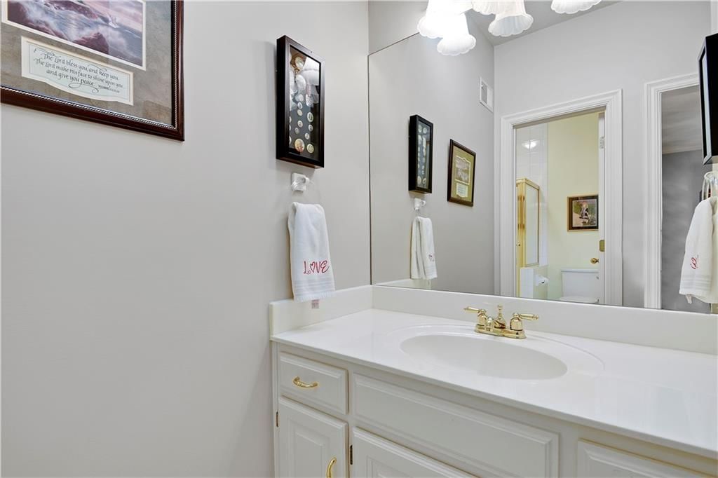 Photo 24 of 46 - 2317 W 126th Street