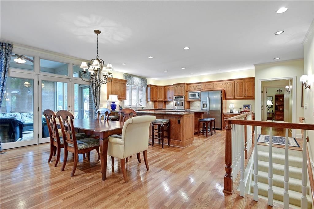 Photo 26 of 46 - 2317 W 126th Street