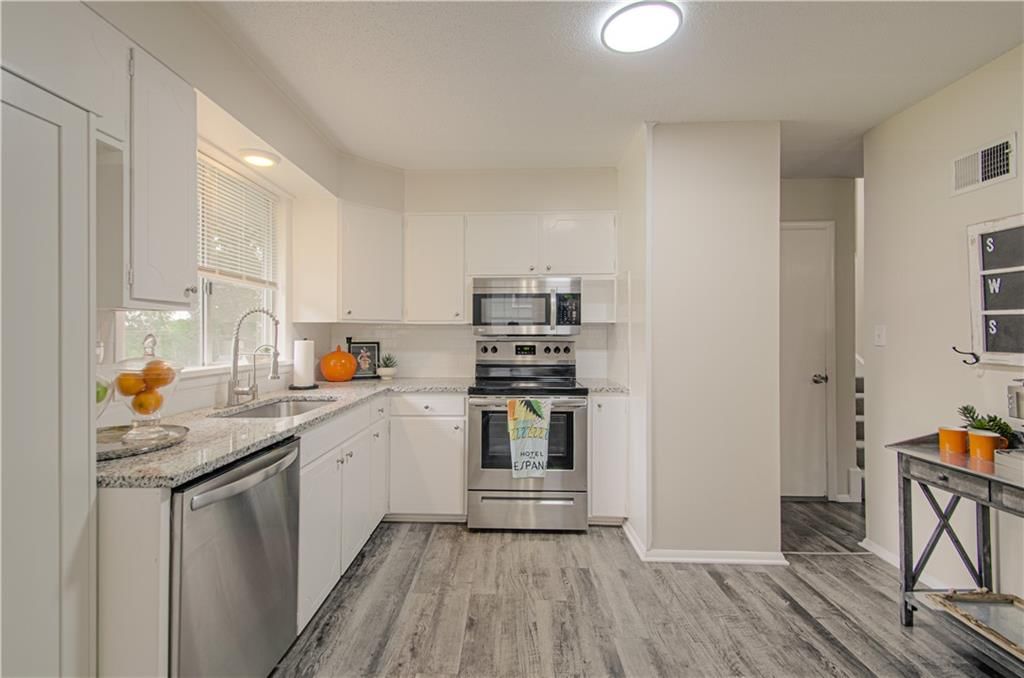 11709 Fuller Avenue — photo 10