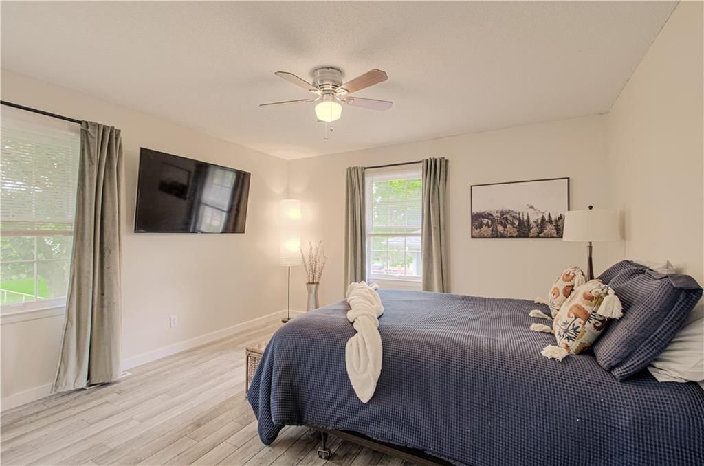 11709 Fuller Avenue — photo 13