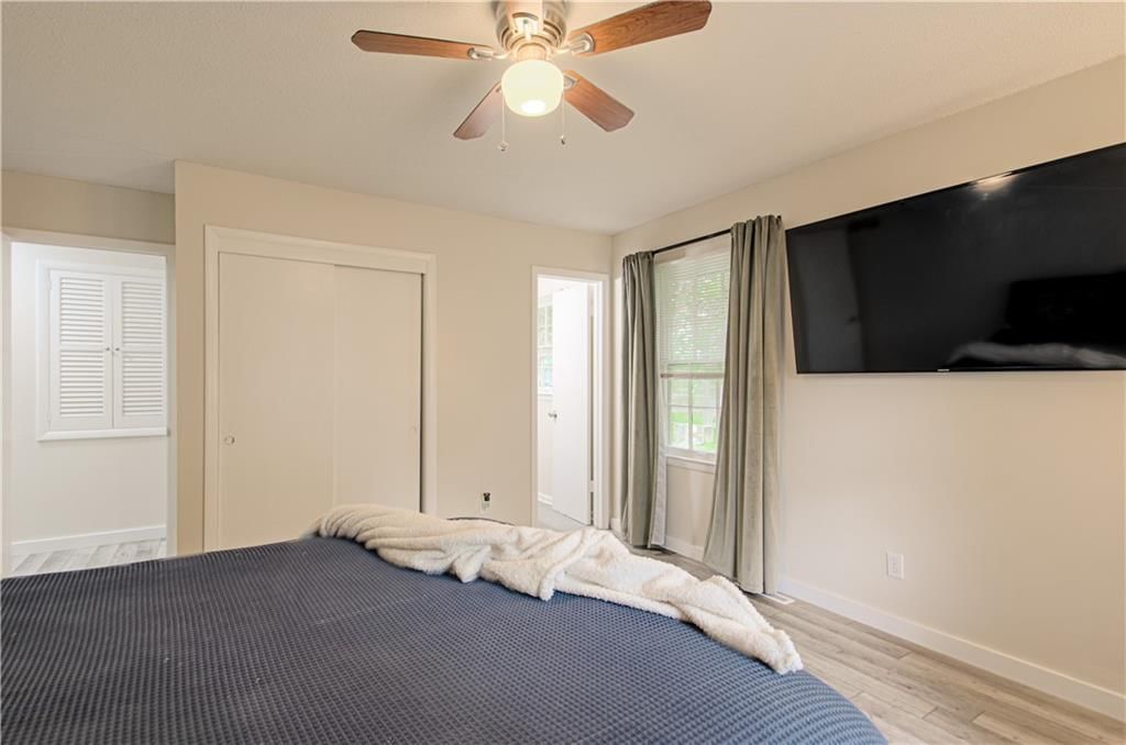 11709 Fuller Avenue — photo 15