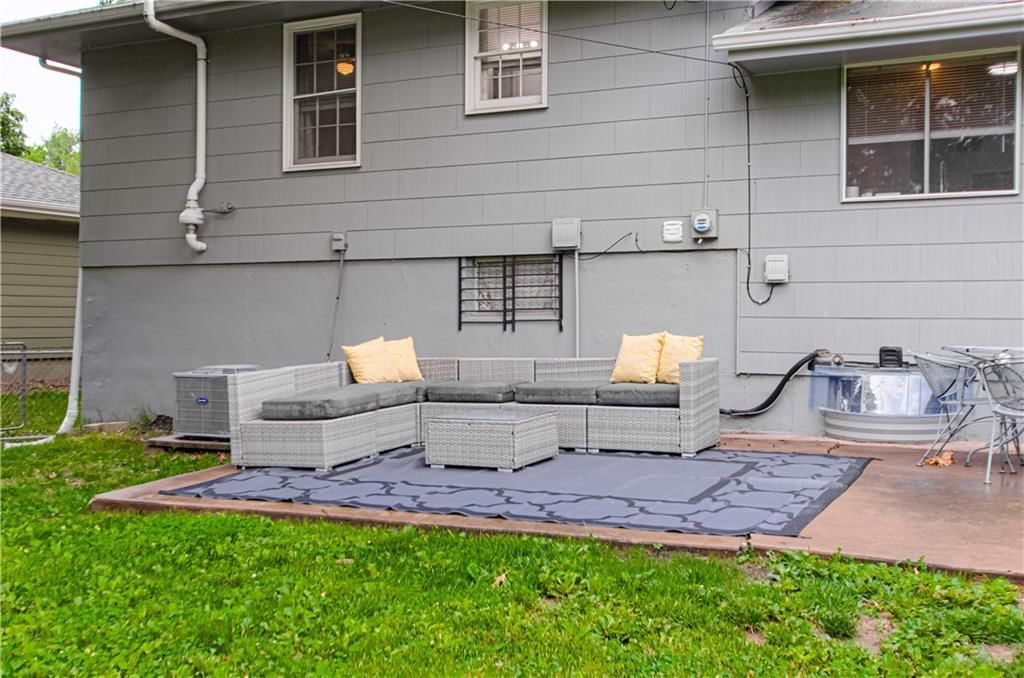 11709 Fuller Avenue — photo 29