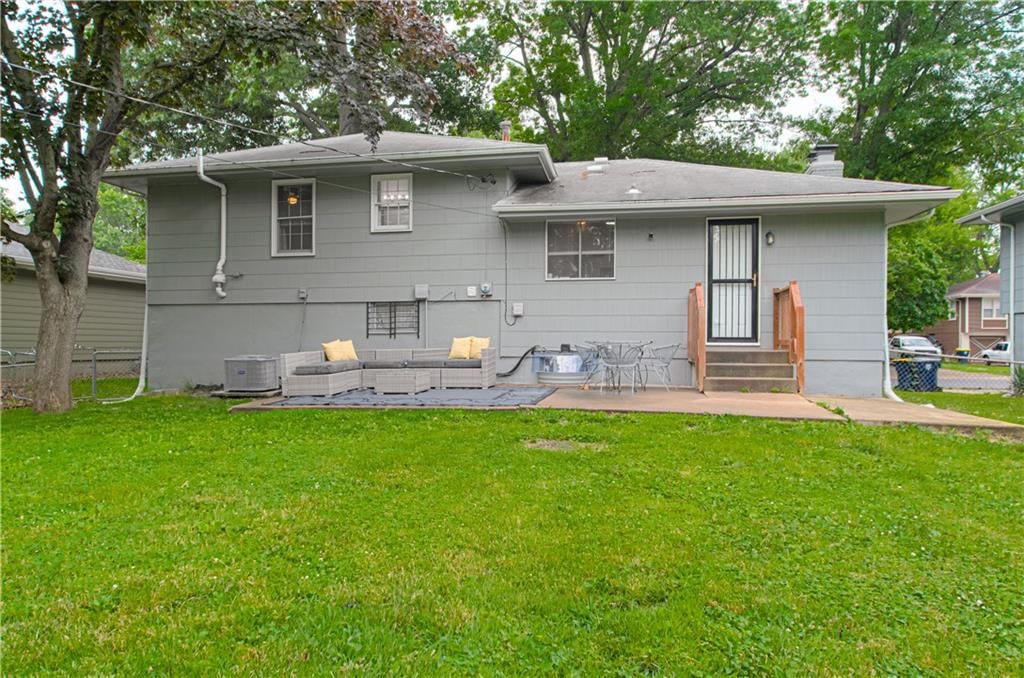 11709 Fuller Avenue — photo 30