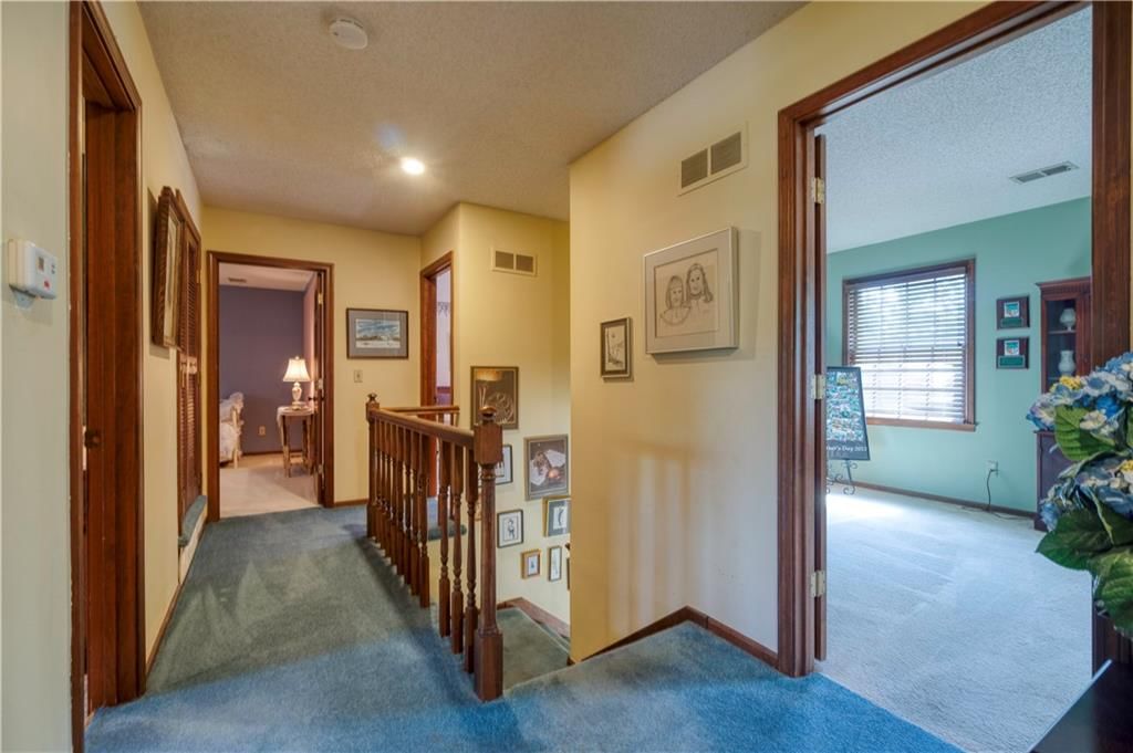 10712 Walmer Street — photo 31