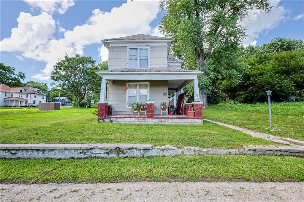 2209 Angelique Street, St Joseph, MO