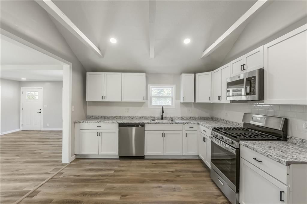 8801 E 49th Street — photo 12