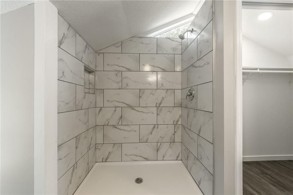 8801 E 49th Street — photo 26