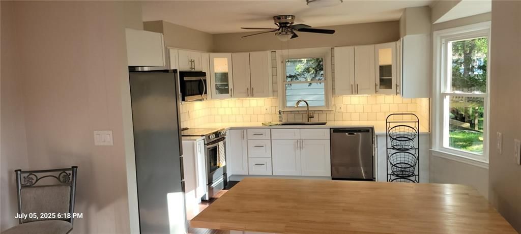 Photo 16 of 42 - 8738 Horton Street