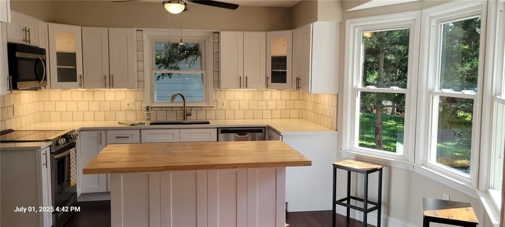 Photo 18 of 42 - 8738 Horton Street