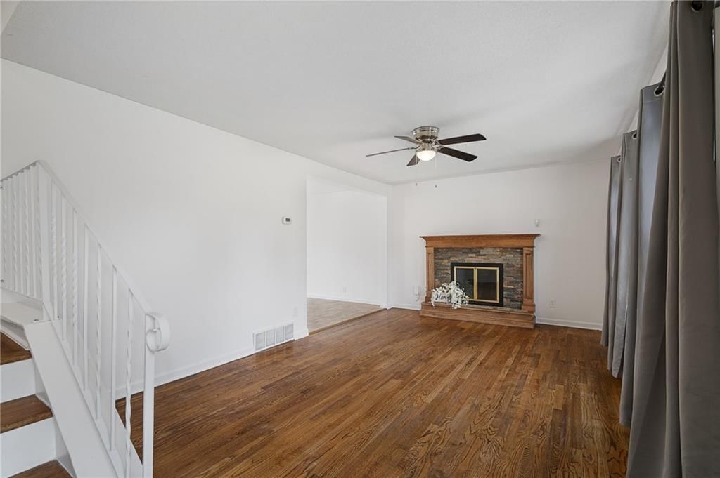 2401 N 64th Terrace — photo 9
