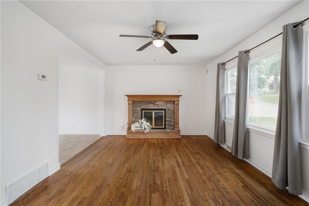 2401 N 64th Terrace — photo 10