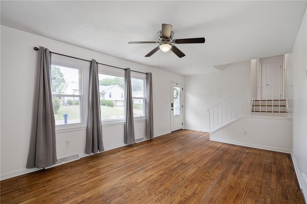 2401 N 64th Terrace — photo 13