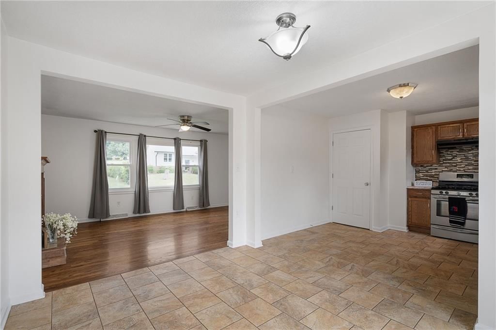 2401 N 64th Terrace — photo 15